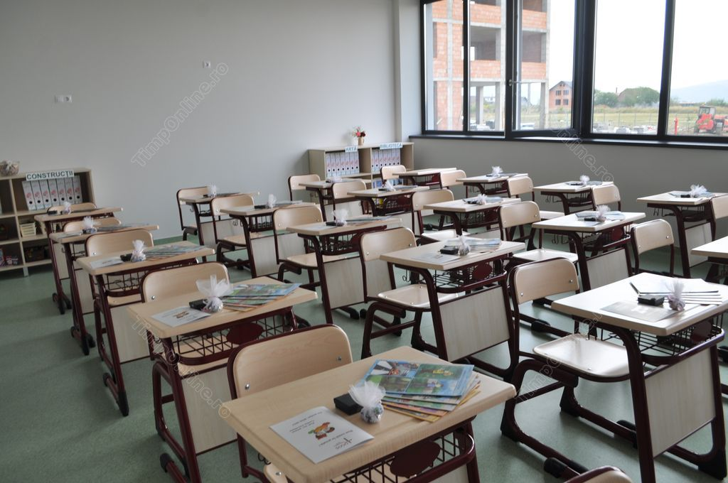 Cinci școli din județul Tulcea trec în scenariul roșu
