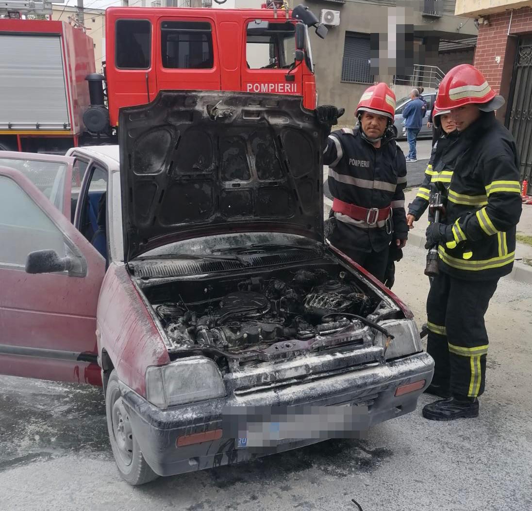 Mașină în flăcări în municioiul Tulcea