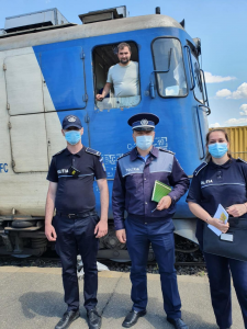 Read more about the article Campania „Selfie-ul pe tren nu ia like-uri, ia vieţi” în 2 gări din județul Tulcea