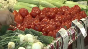 Read more about the article Fructe și legume cu etichete false în piețele din Tulcea!