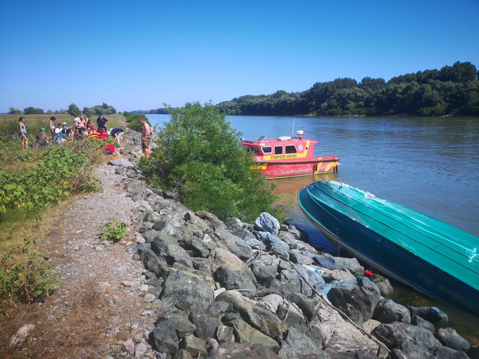 IPJ Tulcea: barca cu turiști s-a răsturnat, din cauza neatenției