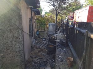Read more about the article Casă incendiată de la ceaun lăsat nesupravegheat