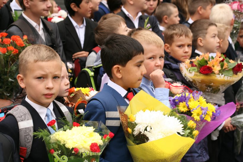 Ceremoniile de deschidere a anului școlar vor fi permise, dar în anumite condiții