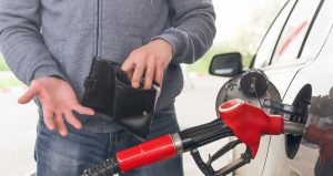 Benzina a atins cel mai ridicat preț din ultimii 7 ani, iar motorina maximul ultimilor 3 ani