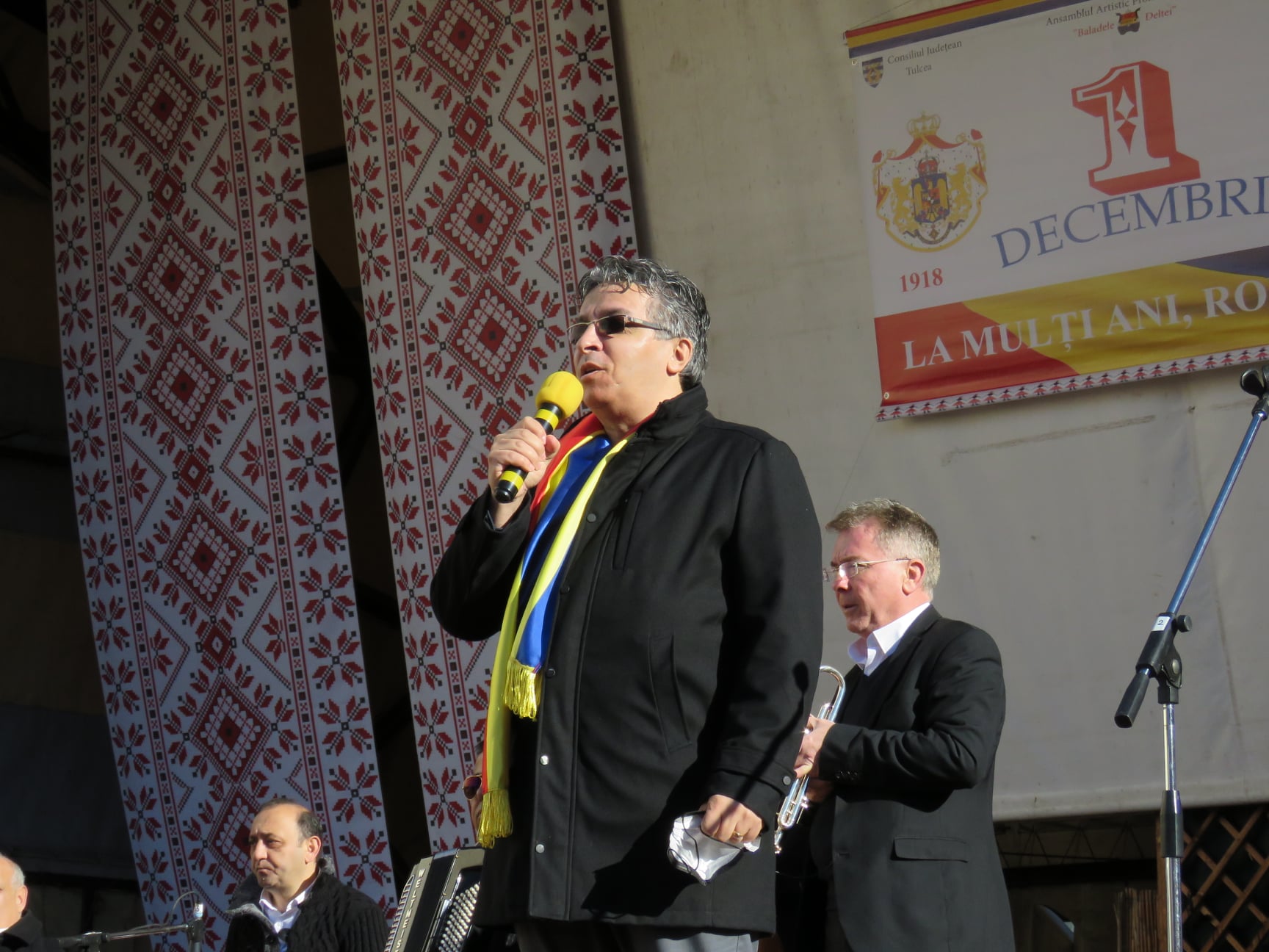 Mihai Huleni, vicepreședintele Consiliului Județean Tulcea: Să ne țină Dumnezeu sănătoși, într-o Românie unită! La mulți ani, dragi tulceni!
