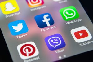 Ghid oficial ANAF: Ce obligații fiscale au cei care obțin venituri pe rețelele de socializare