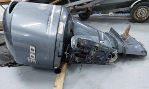 Motor de barcă, căutat de autoritățile din Franța, descoperit de polițiști în Sulina
