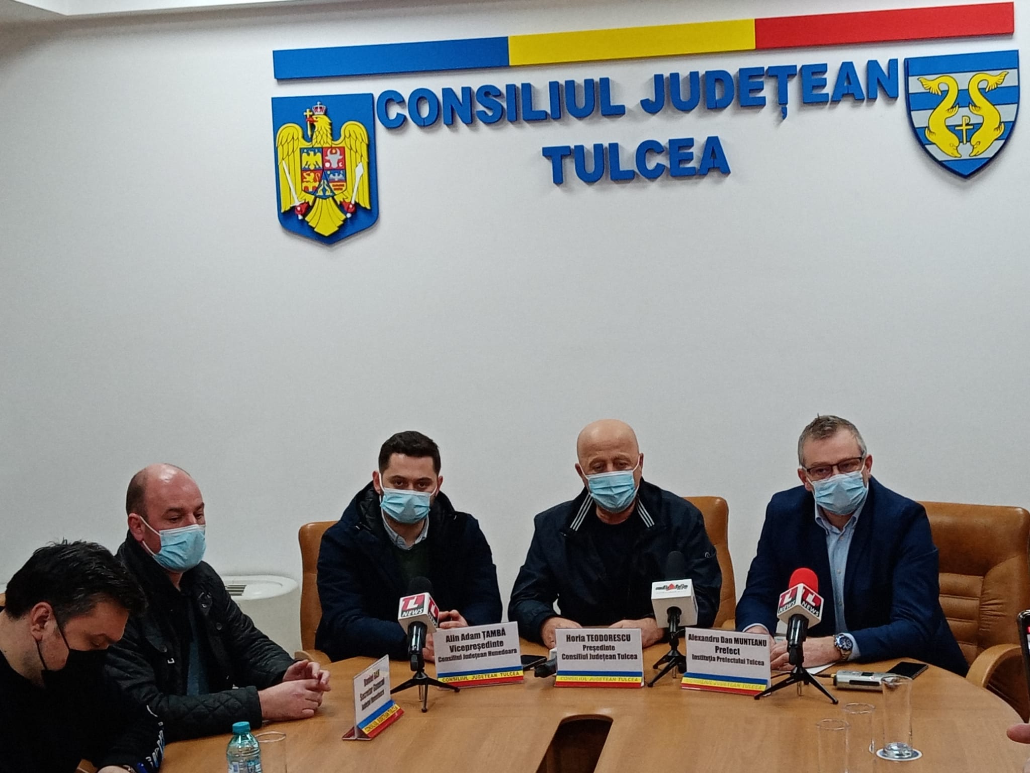 Ajutoare umanitare de excepție aduse de Consiliului Județean Hunedoara la Tulcea, pentru refugiații care sosesc prin vama Isaccea