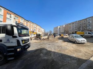 Lucrări timp de 3 luni pe strada Meduzei din municipiu! În locul celor 47 de garaje desființate vor fi 68 de locuri noi de parcare!