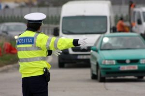 450 de şoferi români amendaţi pentru conducere agresivă, la o lună de la intrarea în vigoare a ordonanței care sancționează acest comportament