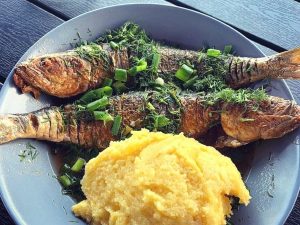 15 comune tulcene, promovate prin PNRR, ca obiective gastronomice tradiționale