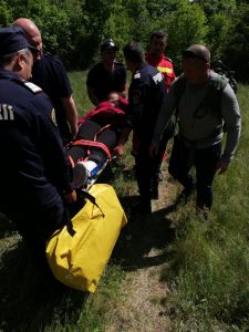 Read more about the article Misiune de 4 ore în Munții Măcinului pentru salvarea unei femei