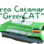 De mâine, lacul Ciuperca va fi curățat cu ,,GreenCat” – catamaranul care adună plastic