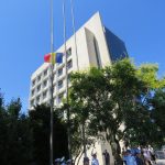 Ziua Drapelului a fost sărbătorită de autoritățile tulcene în Piața Tricolorului