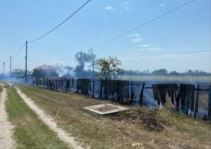 Read more about the article Incendiu la două gospodării din Caraorman
