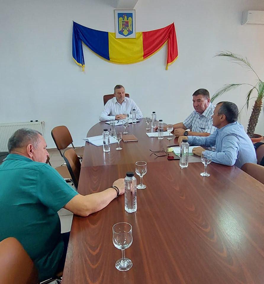 Primarii din Sfântu Gheorghe, Beștepe și Mahmudia s-au întâlnit azi cu prefectul județului