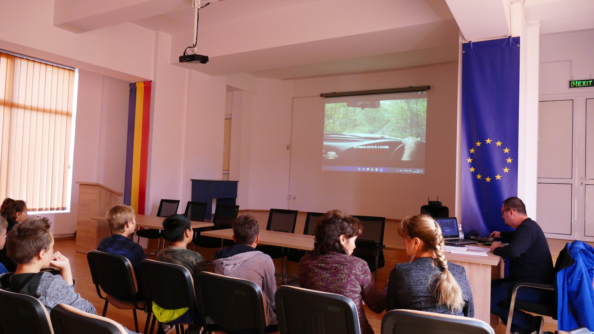 Educație media printr-un „docu-thriller de mediu”, azi, la Biblioteca Județeană din municipiu