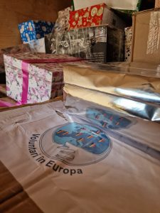 Read more about the article Voluntari în Europa, în colaborare cu ISU Tulcea, au adus cadouri de Crăciun pentru tulcenii din deltă