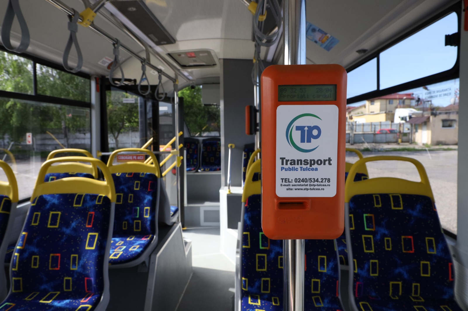 Din această lună, în municipiu, vor circula 2 noi autobuze cu dotări moderne